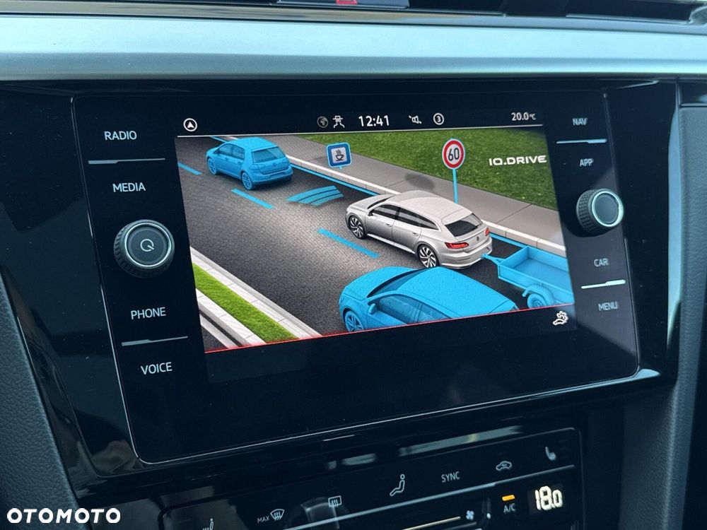 Volkswagen Arteon 2.0 TDI R-Line DSG - 24