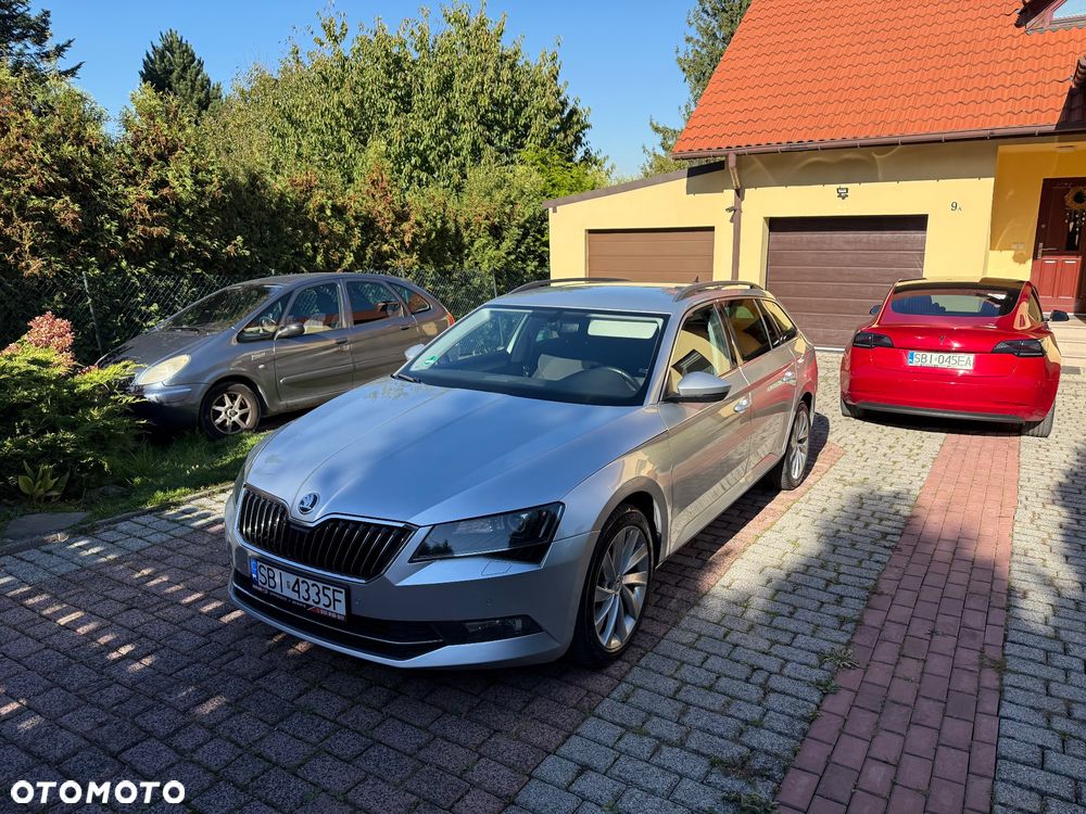 Skoda Superb Combi 2.0 TDI Ambition - 5