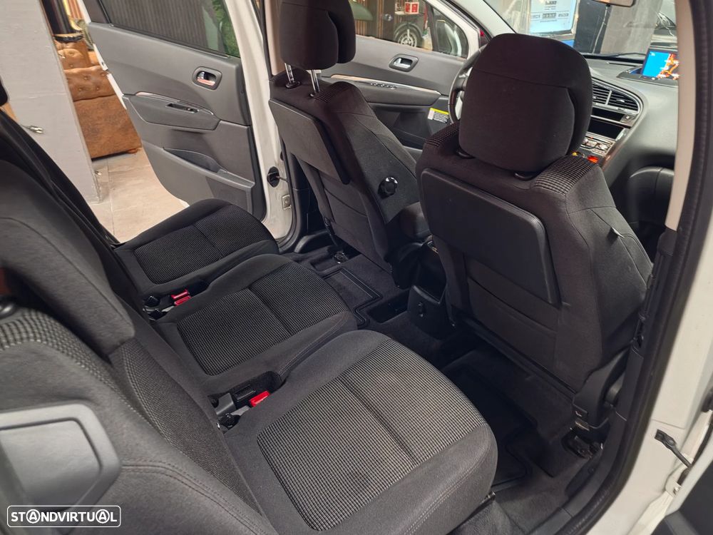 Peugeot 5008 e-HDI 115 ETG6 Stop&Start Active - 16