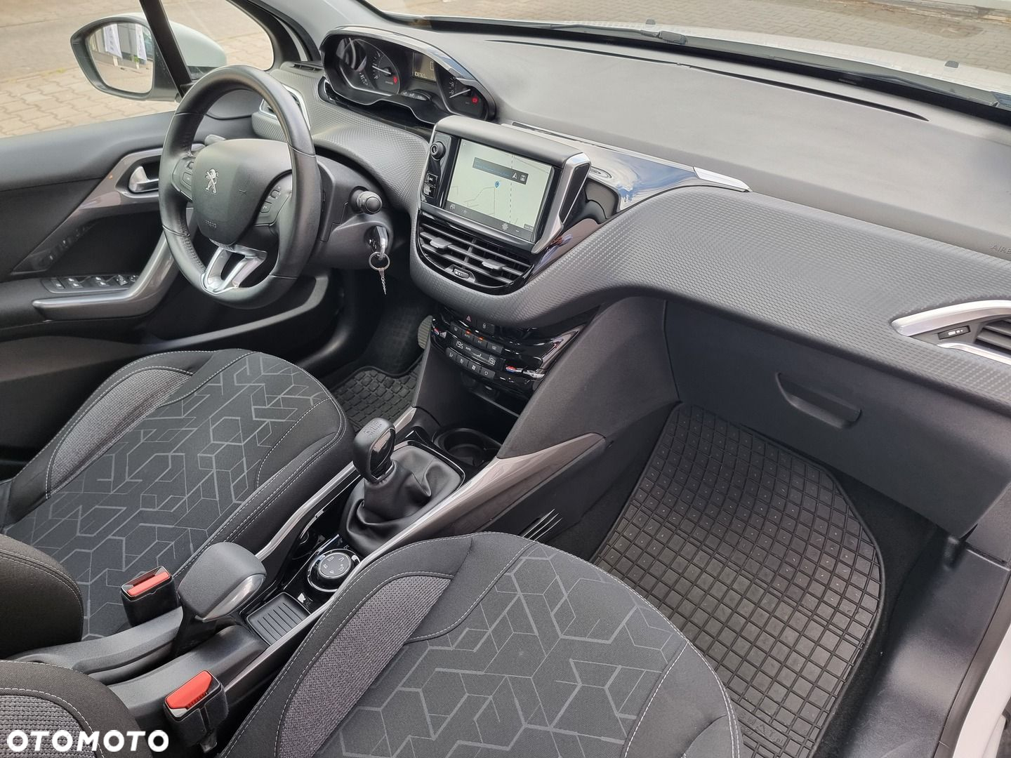 Peugeot 2008 1.2 Pure Tech Active S&S - 18