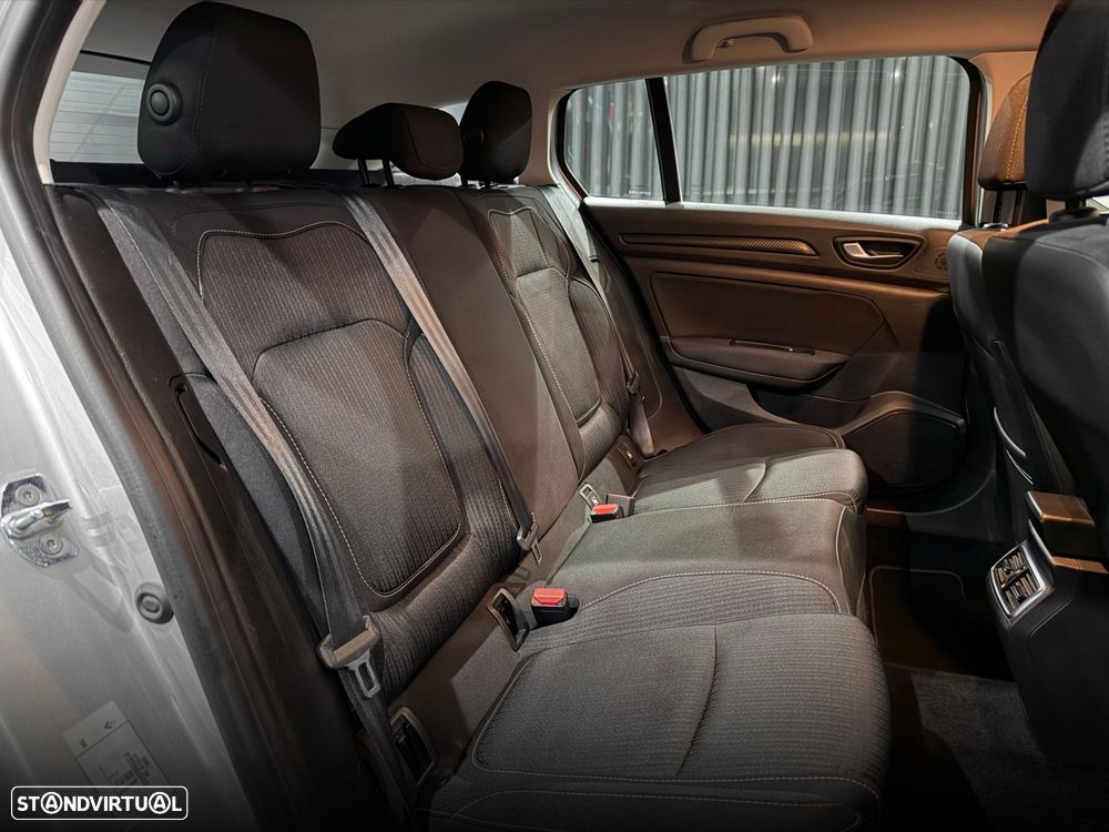 Renault Mégane Sport Tourer 1.5 dCi Limited EDC - 31