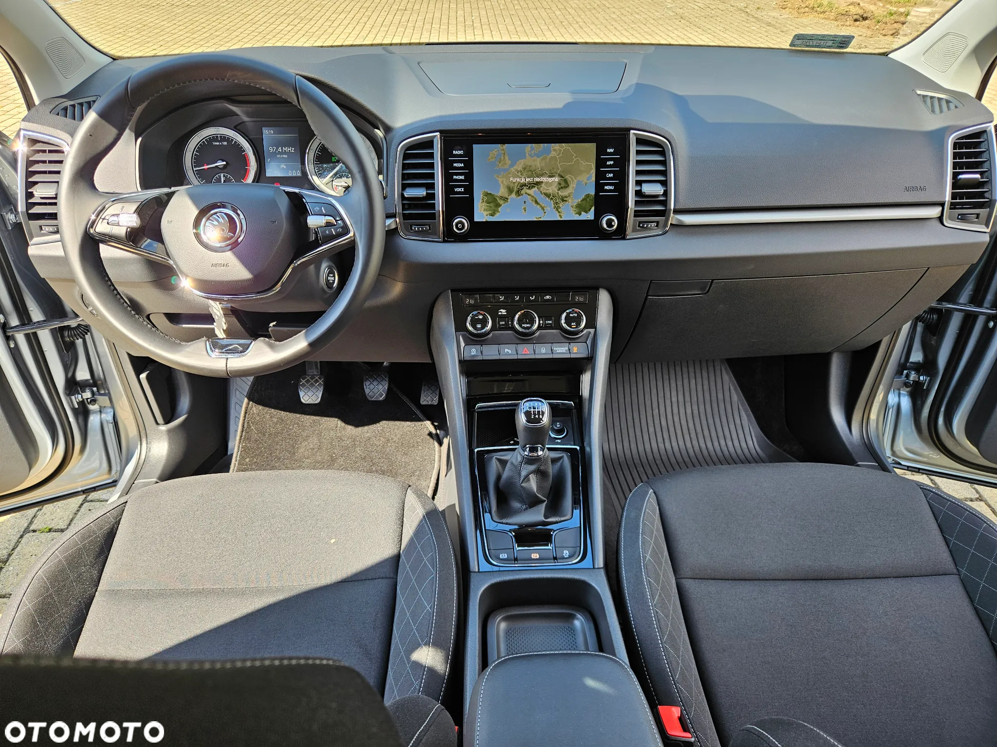 Skoda Karoq 1.5 TSI ACT GPF 4x2 Ambition - 18