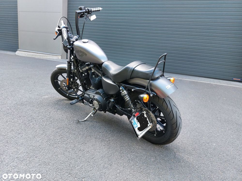 Harley-Davidson Sportster Iron 883 - 8