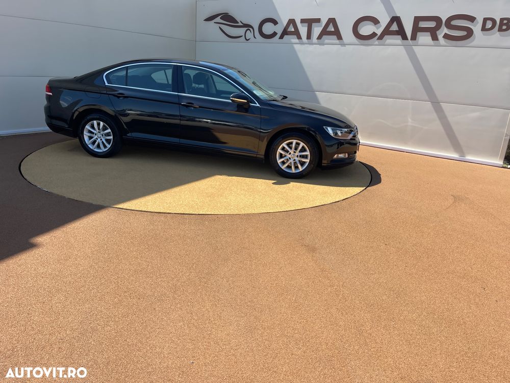 Volkswagen Passat 2.0 TDI SCR Comfortline - 21