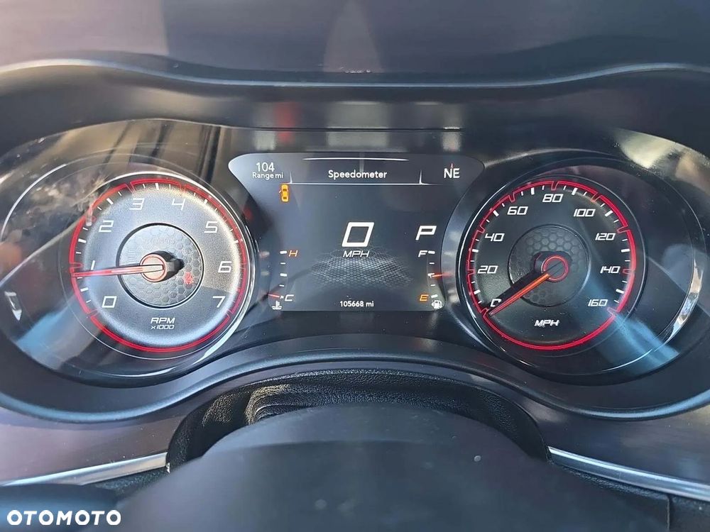 Dodge Charger 5.7 R/T - 8