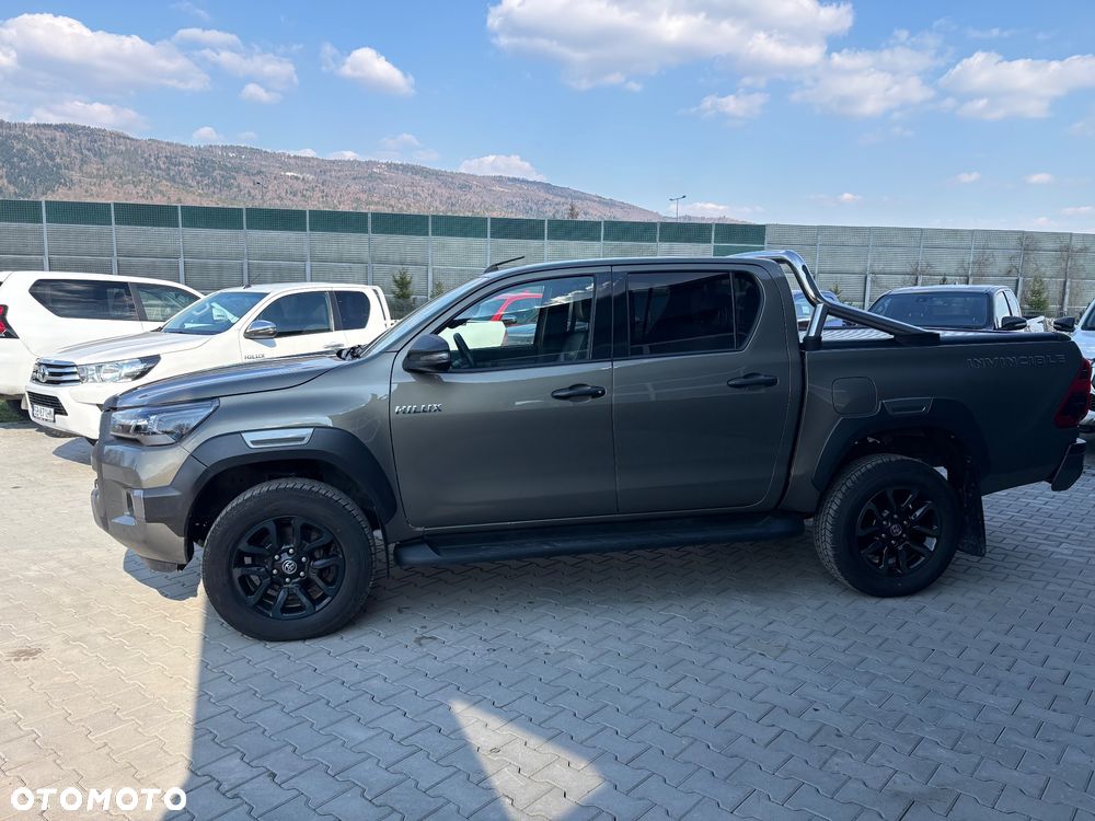 Toyota Hilux 4x4 Double Cab Autm Invincible - 6