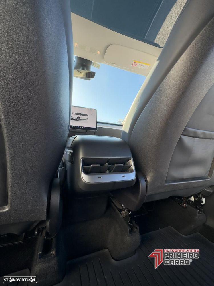 Tesla Model Y Tração Traseira - 23