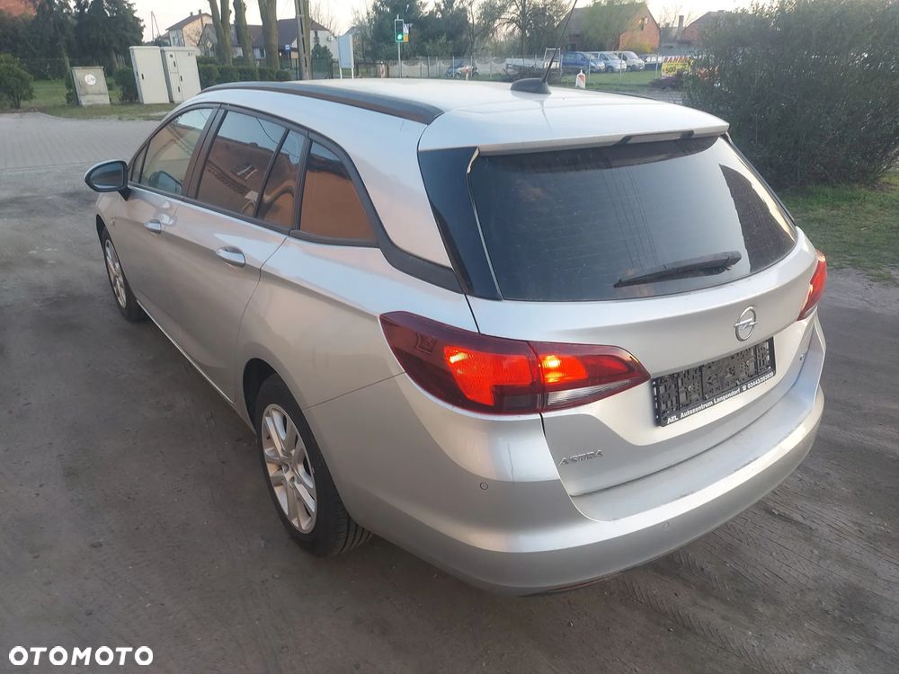 Opel Astra 1.6 D (CDTI) Start/Stop Innovation - 6