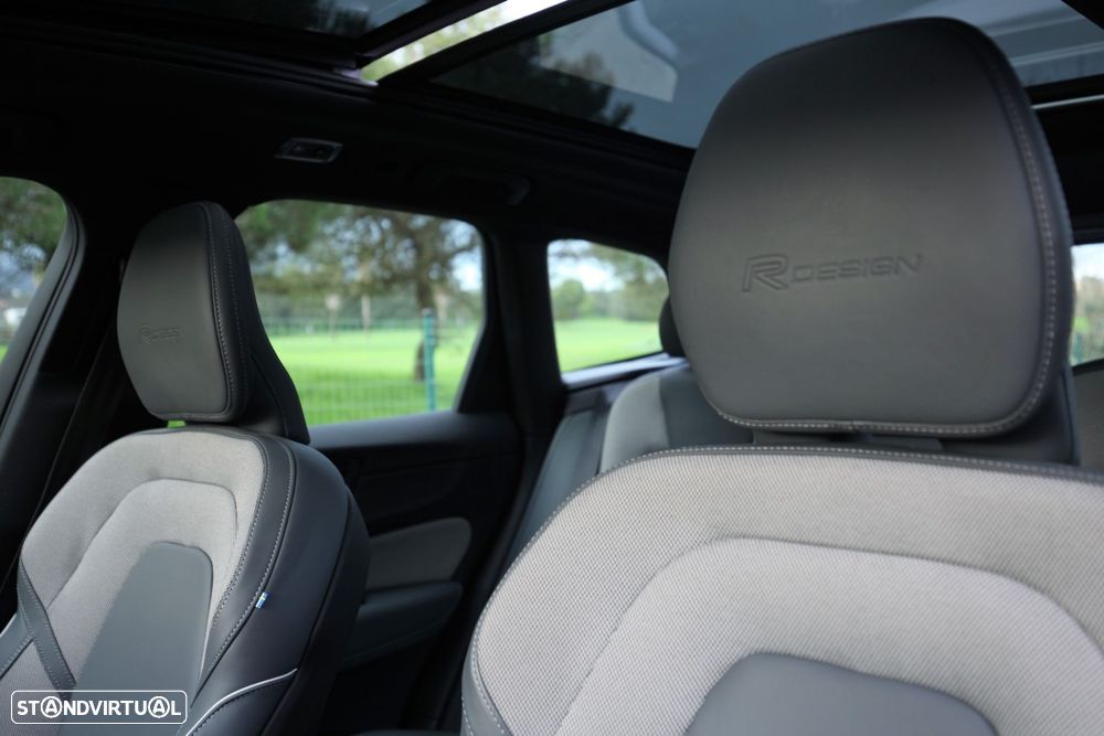 Volvo XC 60 2.0 T8 PHEV R-Design AWD - 47