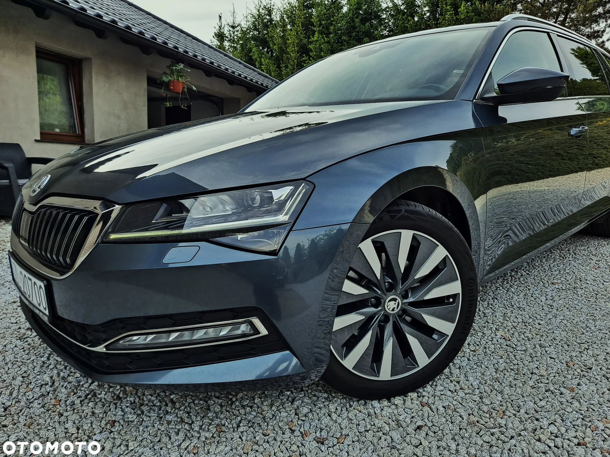 Skoda Superb 2.0 TDI DSG Premium Edition - 3