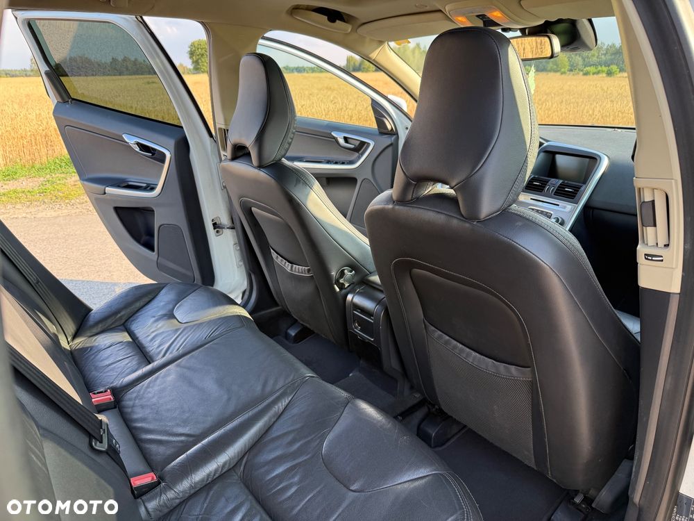Volvo XC 60 D3 Summum - 9