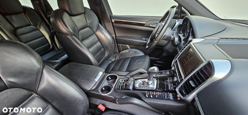 Porsche Cayenne Diesel Platinum Edition - 22