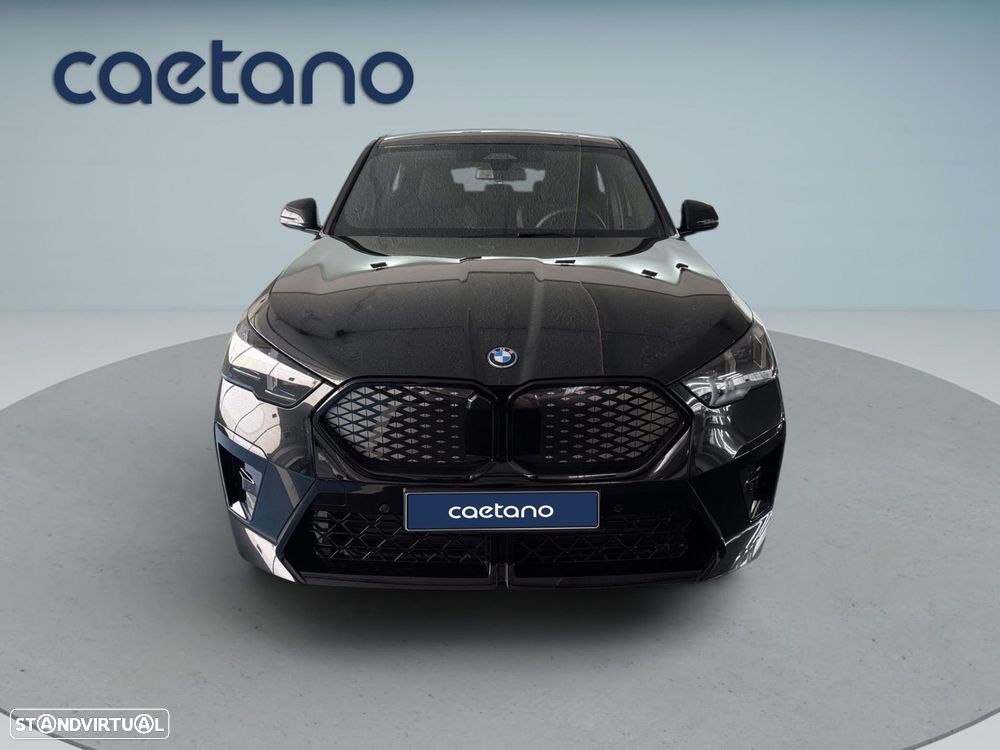 BMW iX2 eDrive20 Pack Desportivo M Pro - 1