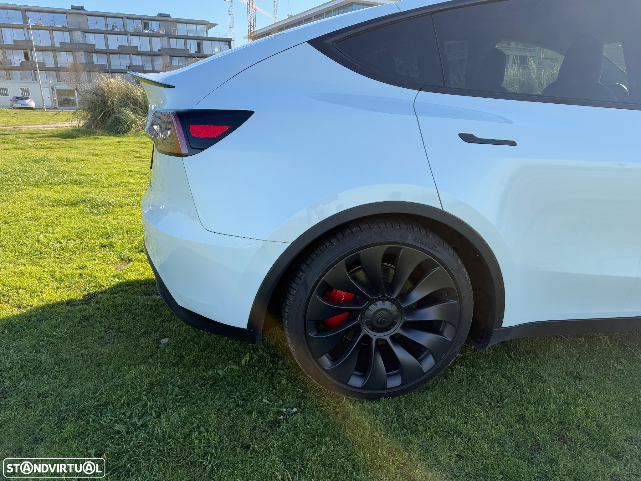 Tesla Model Y Performance Tração Integral - 9