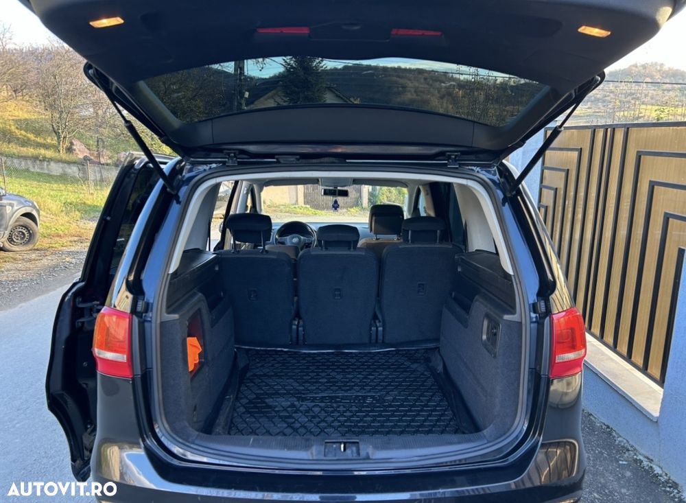 Volkswagen Sharan - 8