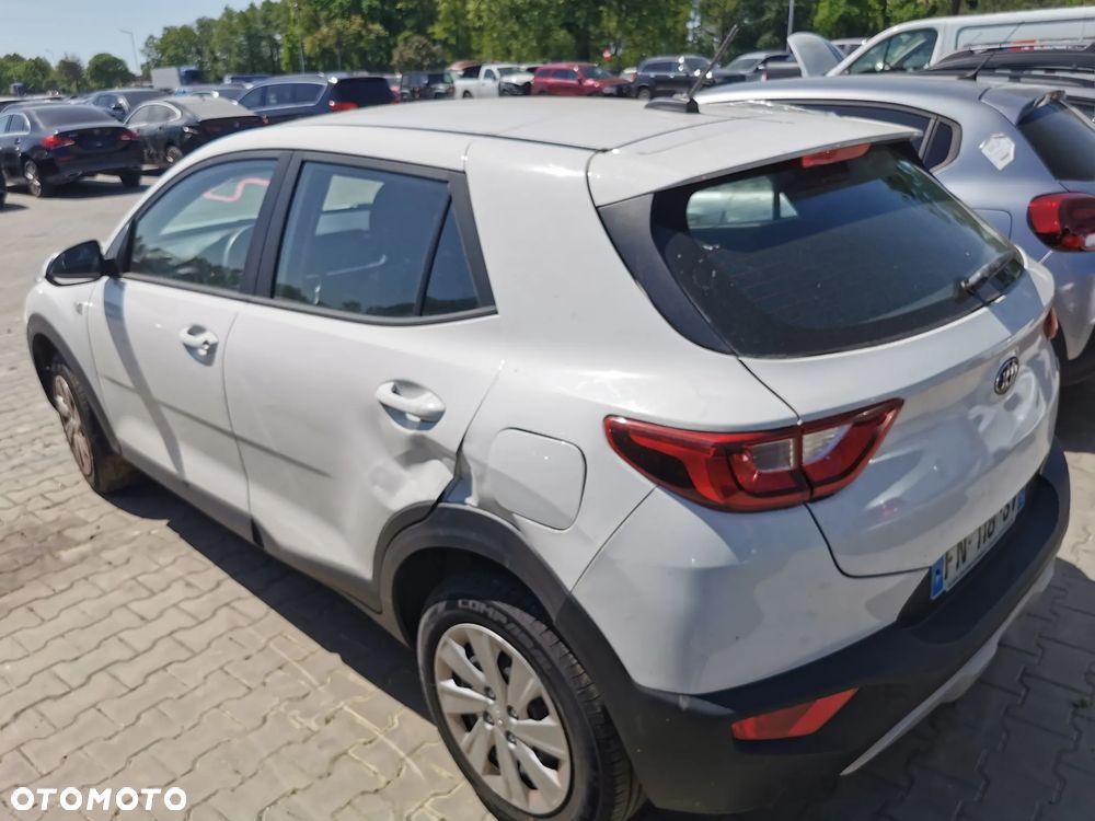 Kia Stonic 1.0 T-GDI L - 10