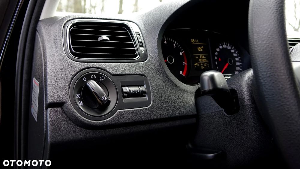 Volkswagen Polo - 3