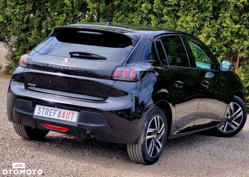 Peugeot 208 - 4
