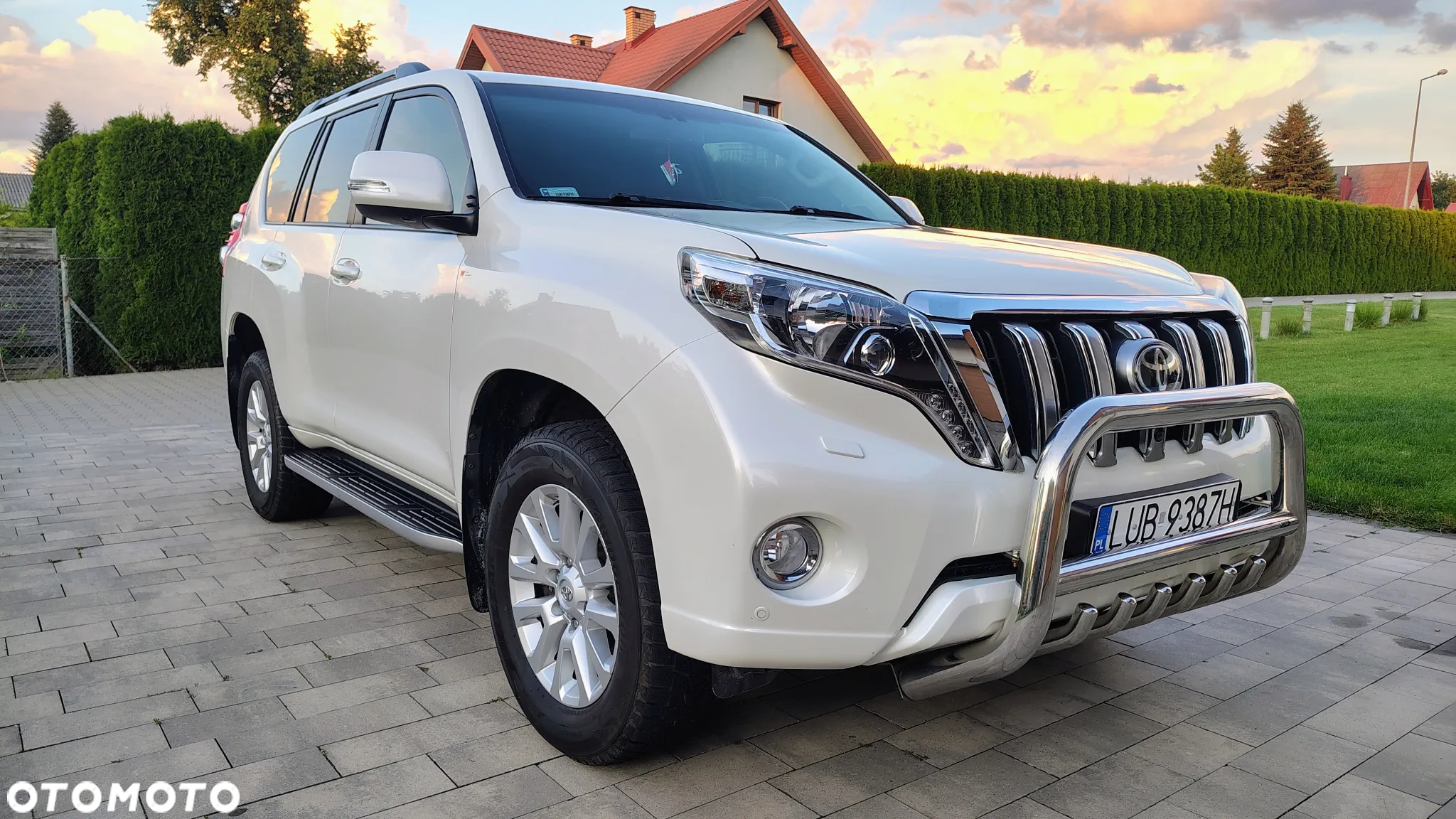 Toyota Land Cruiser - 11
