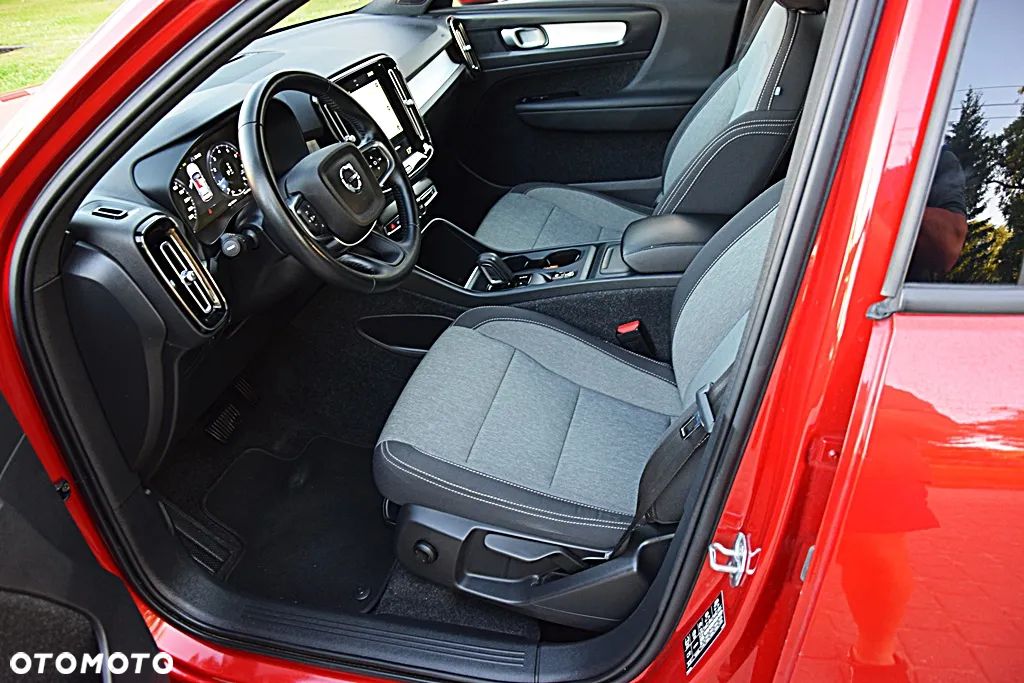Volvo XC 40 T2 Plus Bright - 12