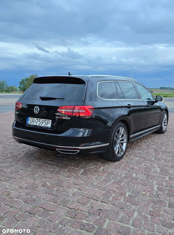 Volkswagen Passat - 13