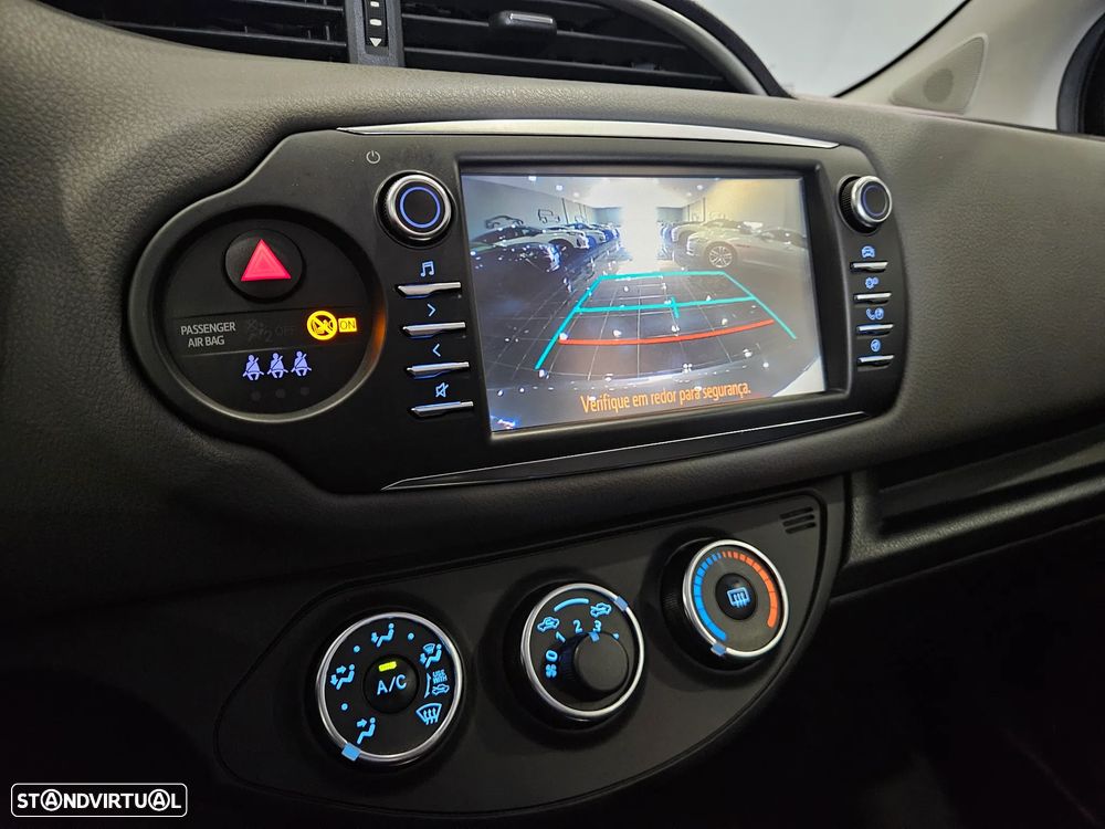 Toyota Yaris 1.0 VVT-i Exclusive - 12