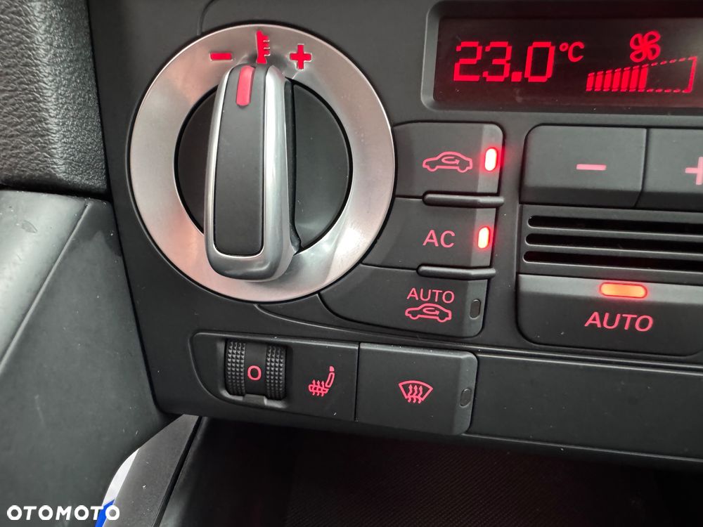 Audi A3 3-drzwiowe 2.0 TDI Ambiente - 13