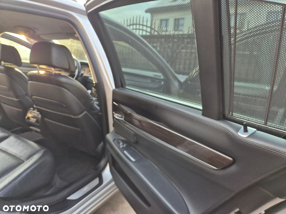 BMW Seria 7 730d - 19