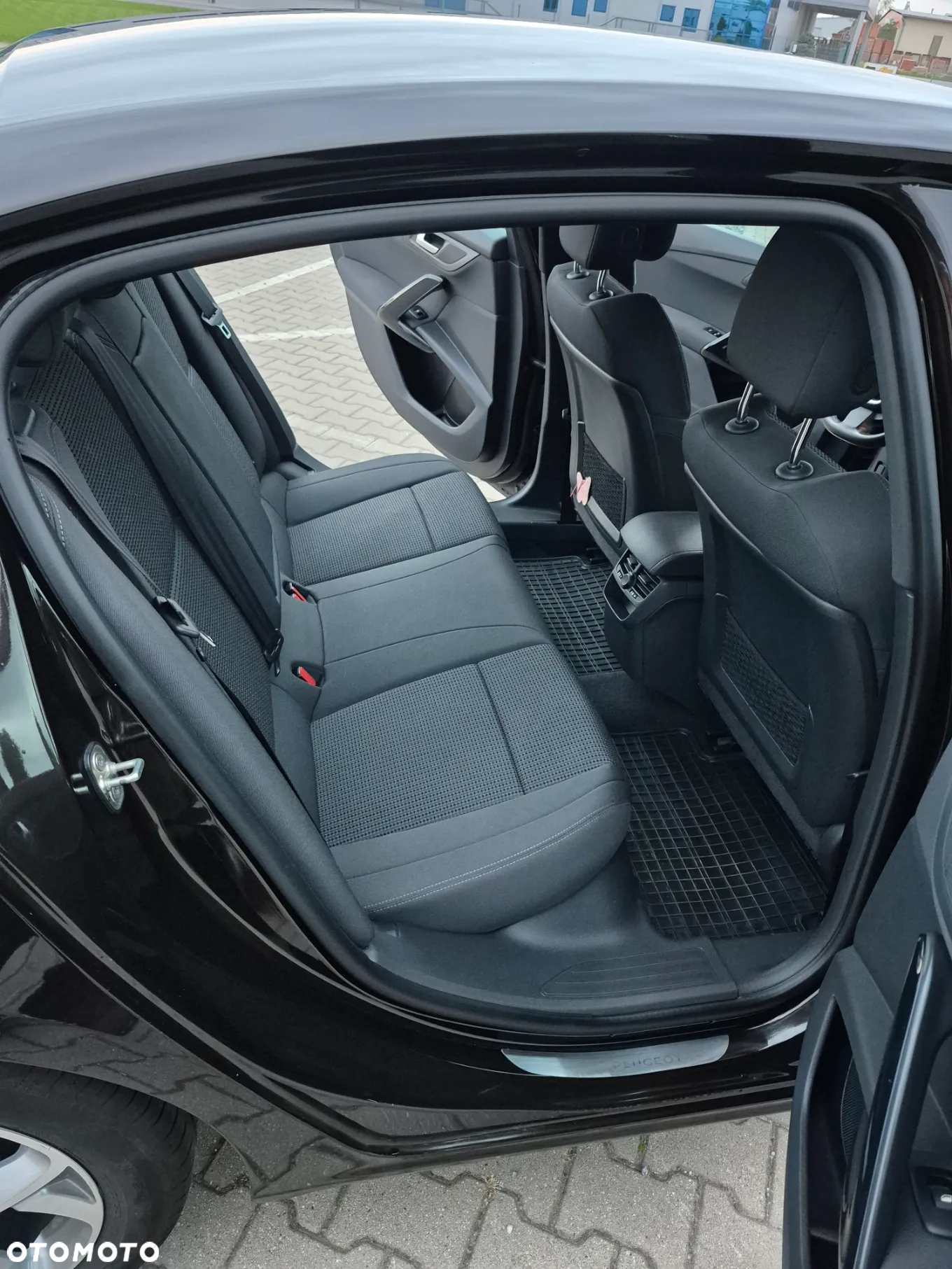 Peugeot 508 1.6 e-THP Allure S&S - 12