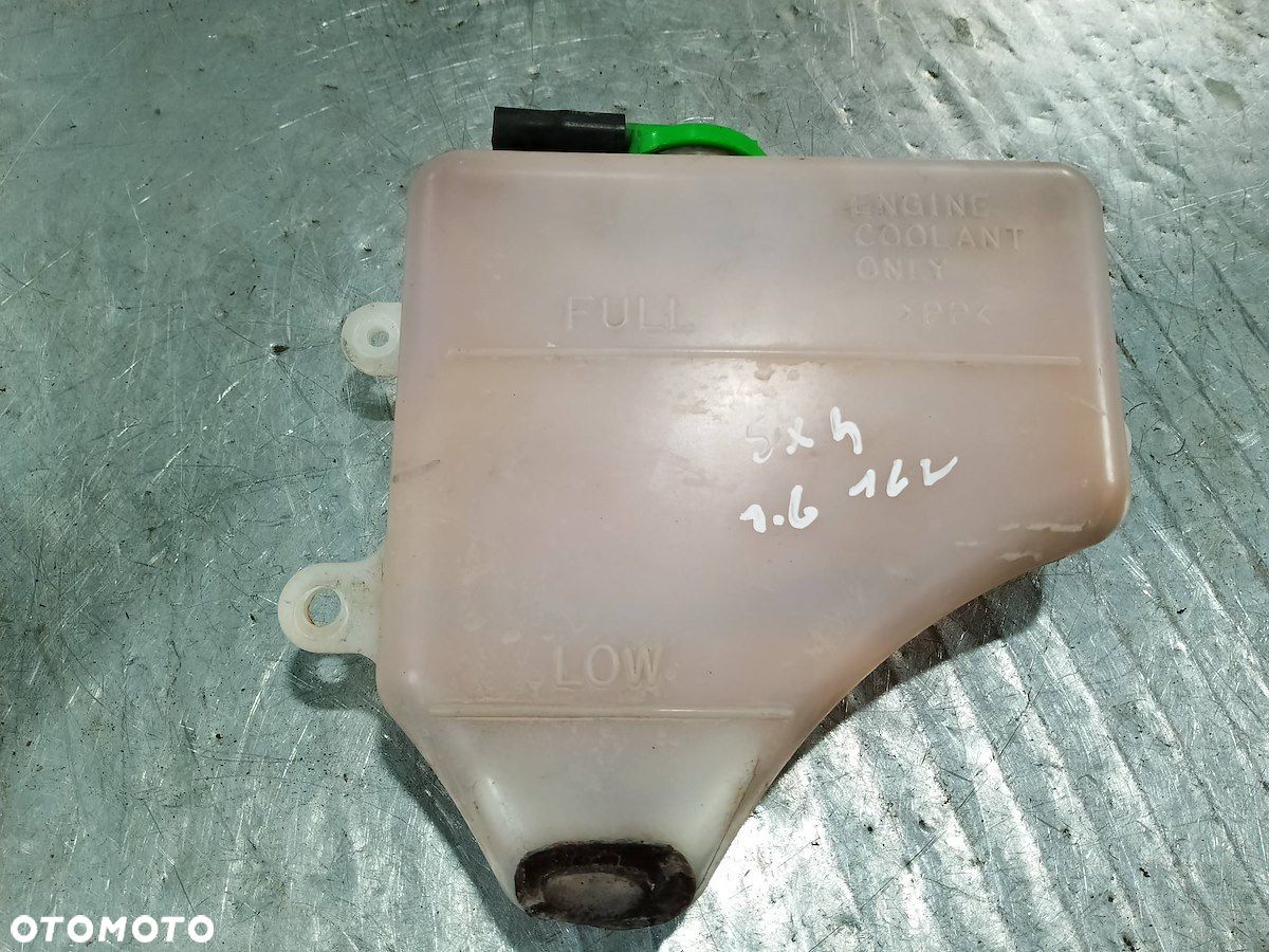 ZBIORNICZEK WYRÓWNAWCZY SUZUKI SX 4 ( 06-13 ) 1.6 16V - 1