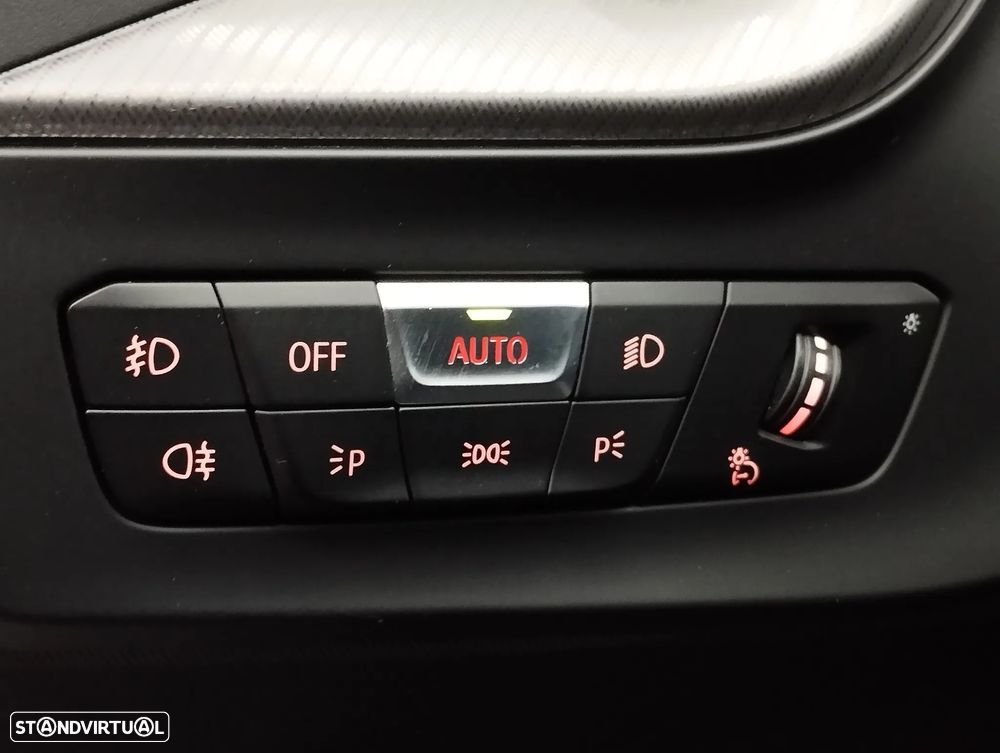 BMW 216 Gran Coupé d Pack Desportivo M - 18