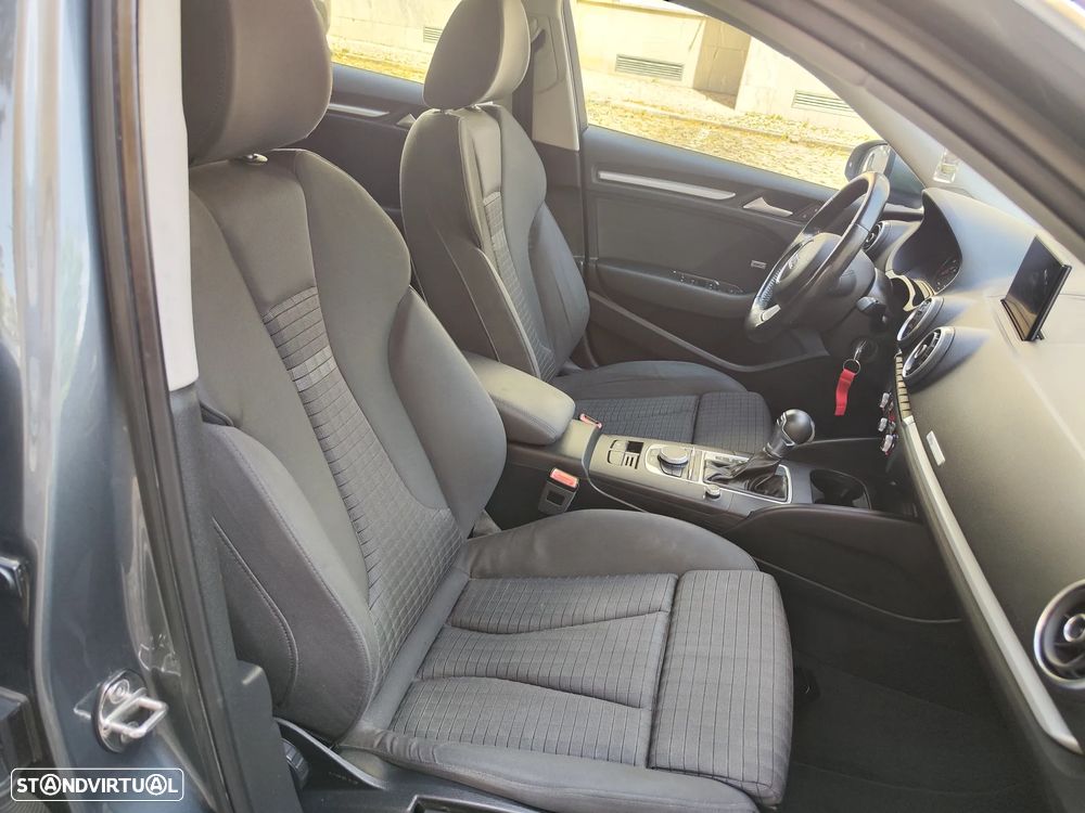 Audi A3 Sportback 2.0 TDI S-line S tronic 119g - 14