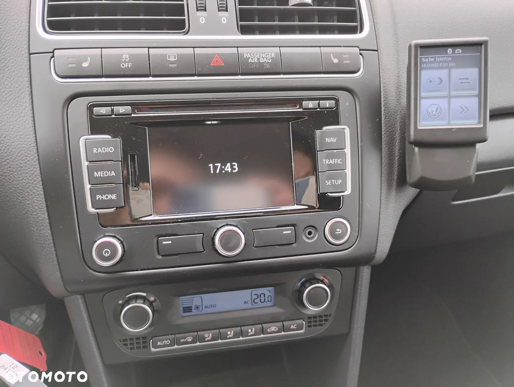 Volkswagen Polo 1.4 16V Comfortline - 23