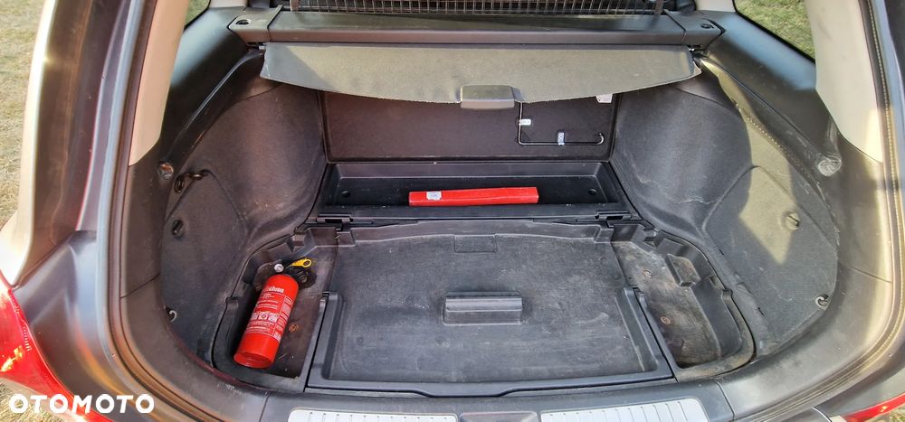 Toyota Avensis - 31