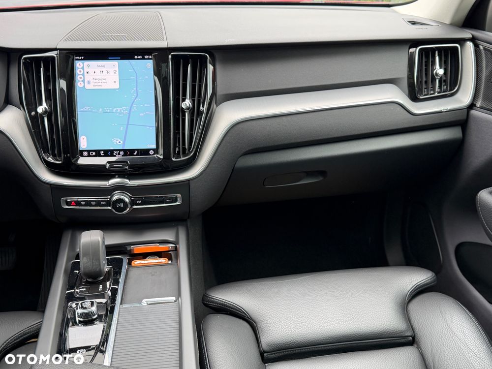 Volvo XC 60 T6 Plug-In Hybrid AWD Inscription - 39