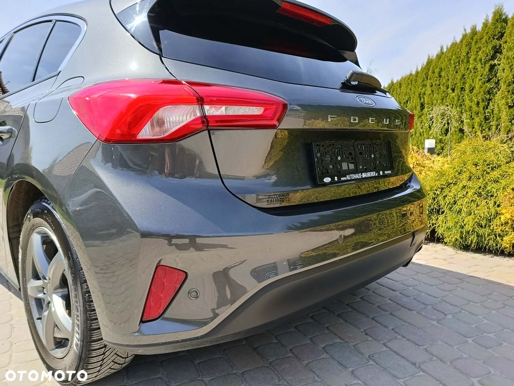 Ford Focus 1.0 EcoBoost Titanium - 10