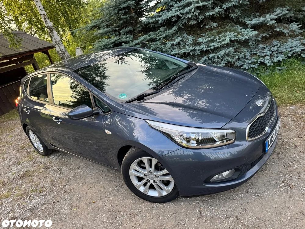 Kia Ceed - 25