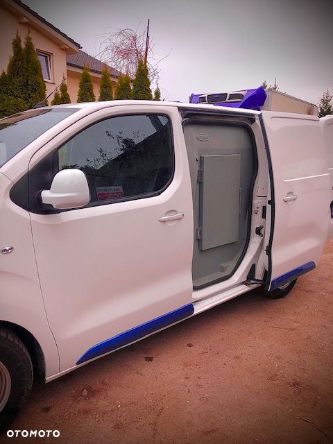 Renault Trafic - 21