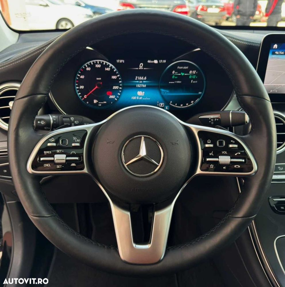Mercedes-Benz GLC - 27