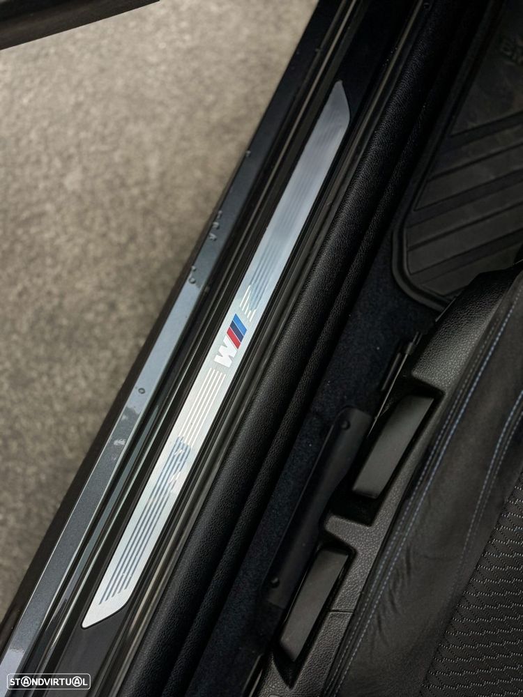 BMW 218 - 22