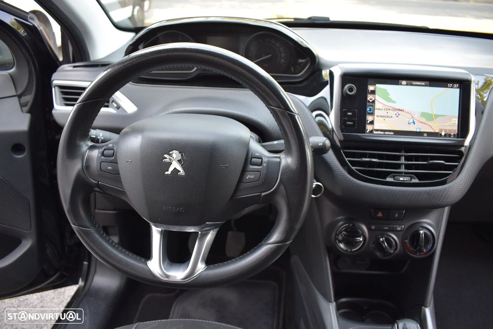 Peugeot 2008 1.6 BlueHDi Style - 8