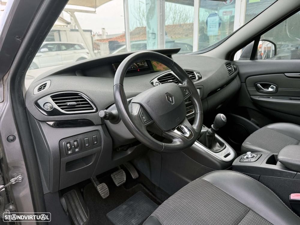 Renault Grand Scénic 1.5 dCi Luxe SS - 10