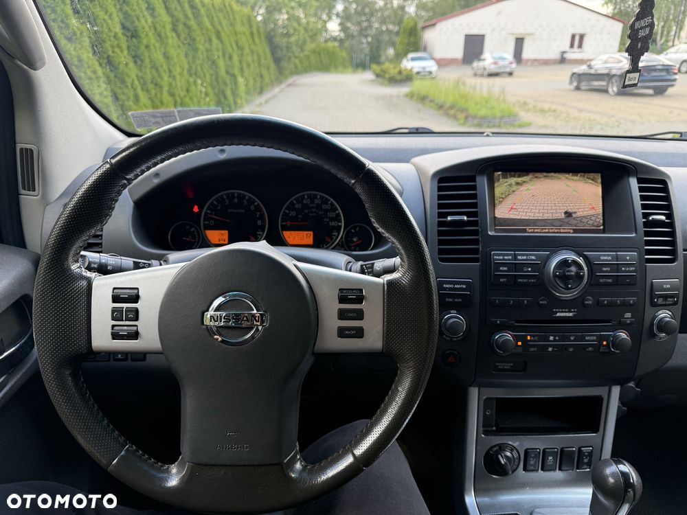 Nissan Pathfinder - 5