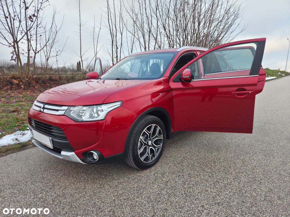 Mitsubishi Outlander 2.2 DI-D 4WD Top - 25