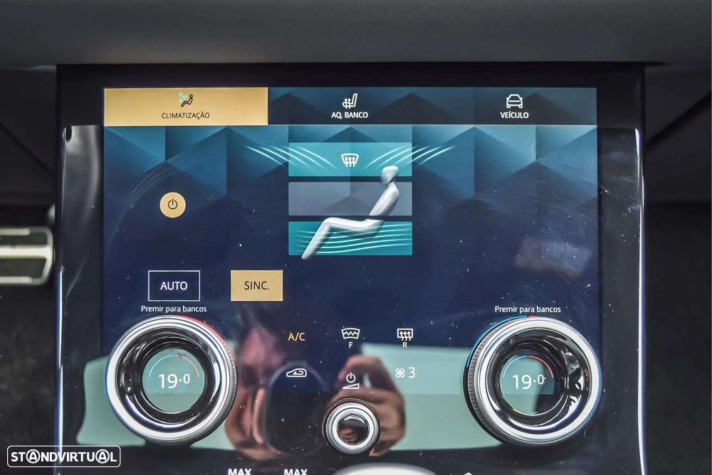 Land Rover Range Rover Evoque 1.5 P160 R-Dynamic SE Auto - 28