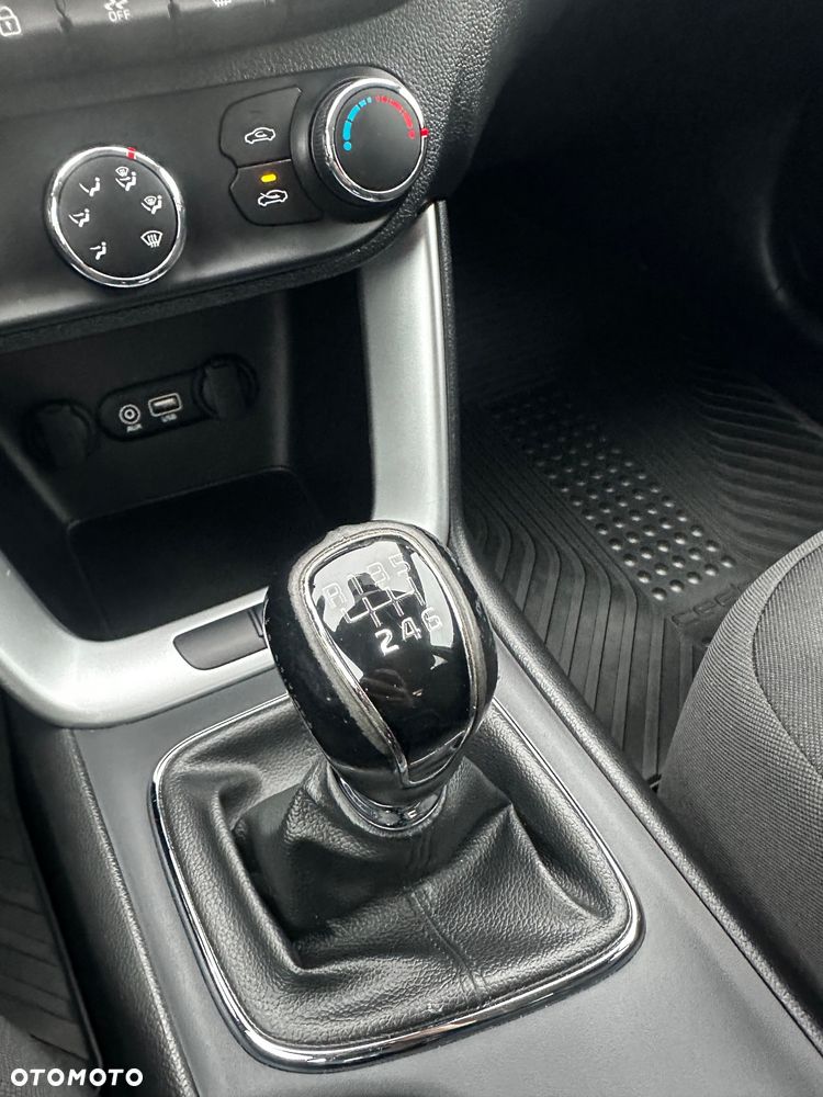 Kia Ceed 1.4 CVVT ISG Dream Team Edition - 28