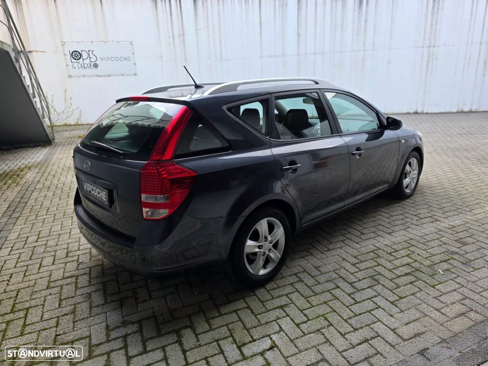 Kia Ceed SW 1.4 CVVT LX ISG - 8