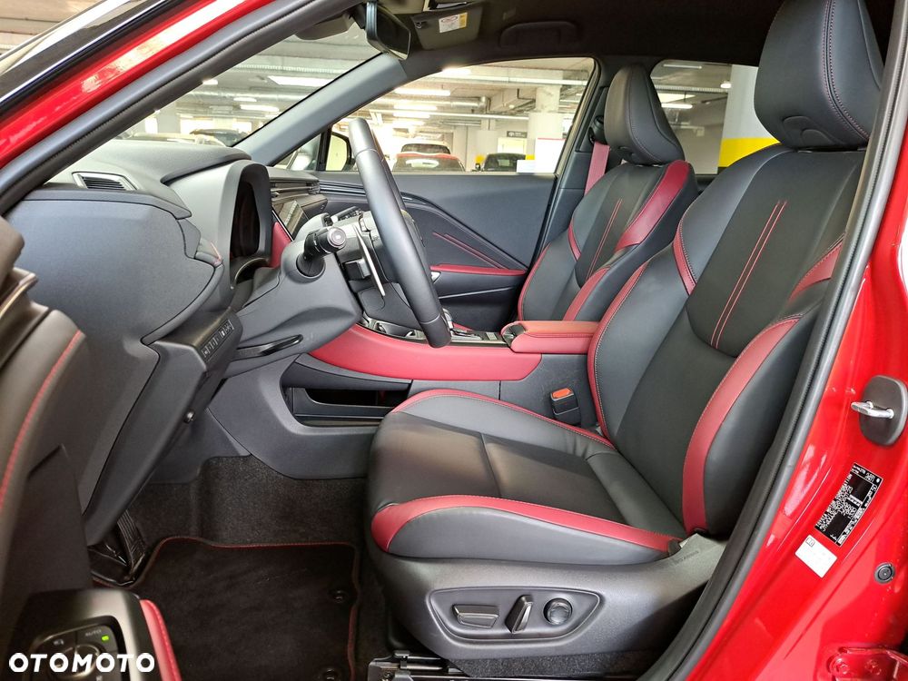 Lexus LBX - 11