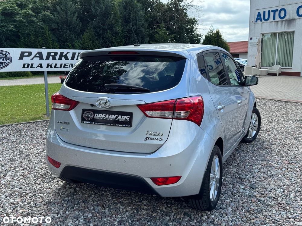 Hyundai ix20 - 12