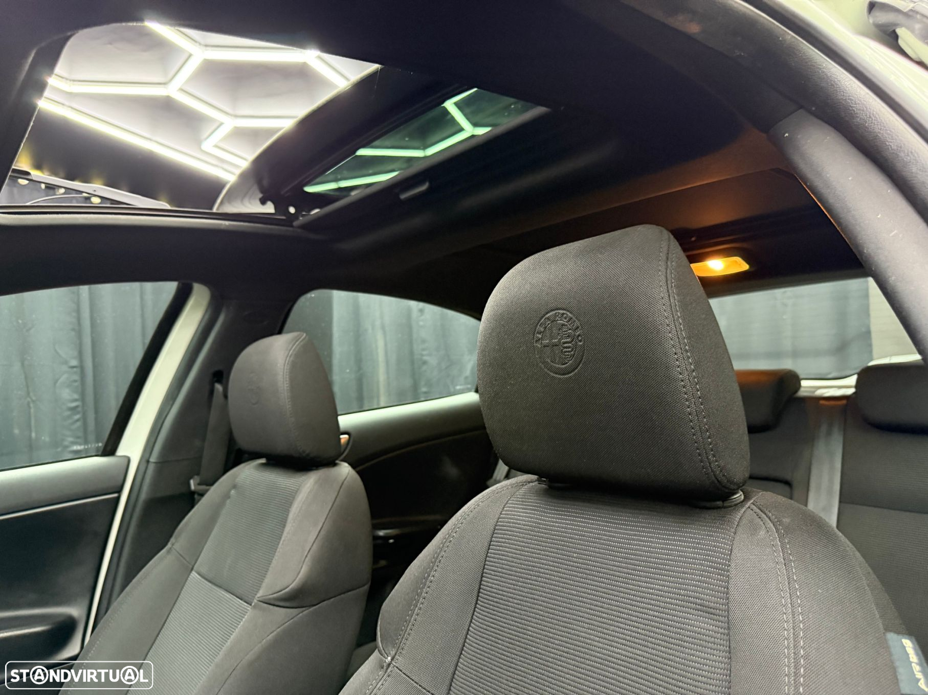 Alfa Romeo Giulietta 2.0 JTDm Distinctive - 7
